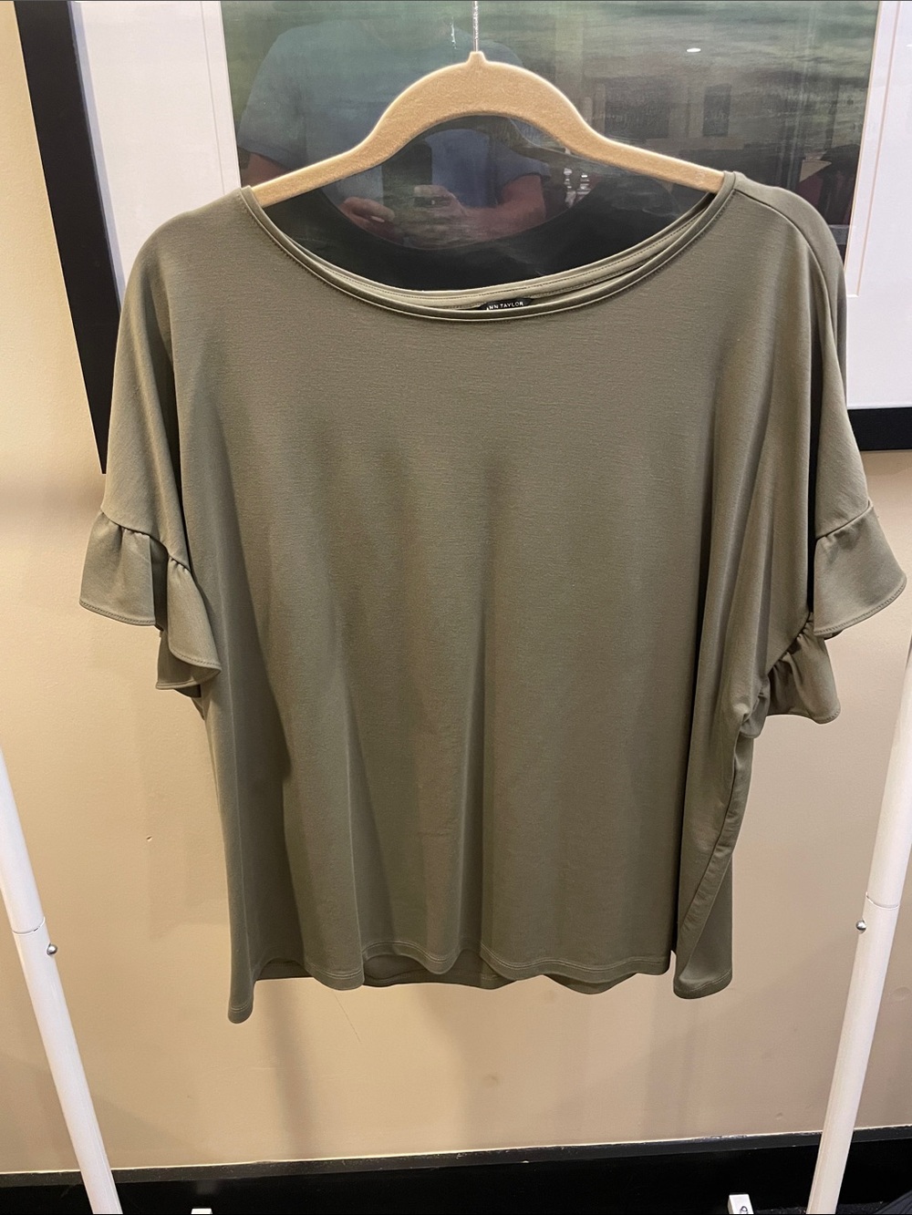 Ann Taylor. XXL. Relaxed Ruffle Sleeve Women’s Top - Olive